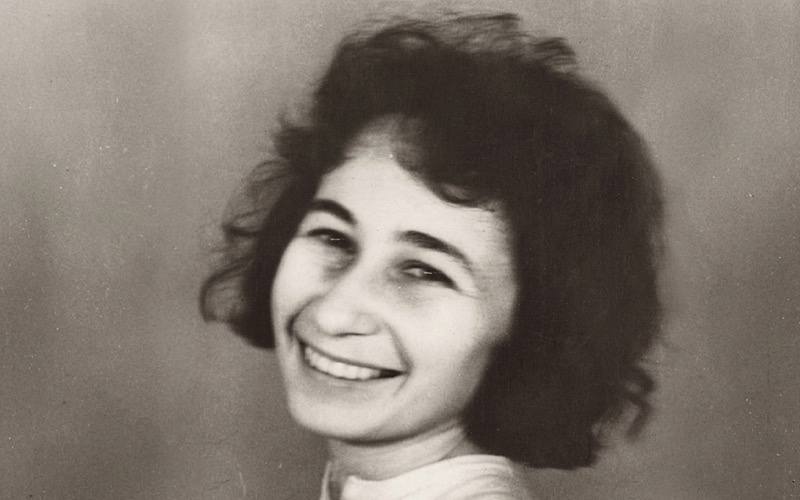 19 октября исполнилось 90 лет Елене Владимировне Маргания-хранителю и библиографу, десятки лет заведовавшей библиотекой АбИГИ АНА