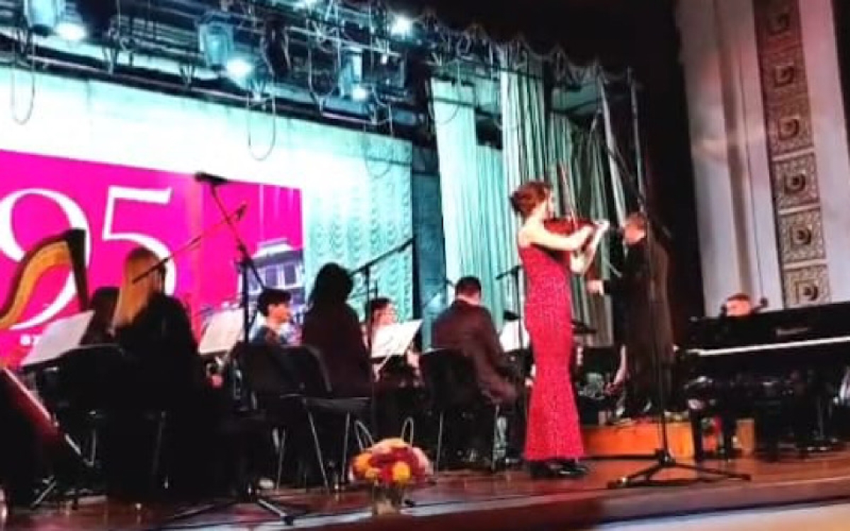 При полном аншлаге