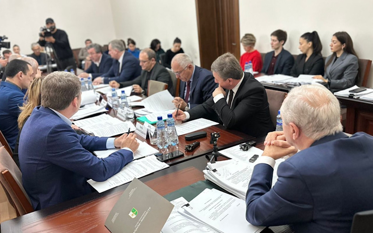 Заседание Кабинета Министров РА. Решения принимались в штатном режиме.