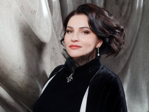 Президент Бадра Гунба поздравил Народную артистку Абхазии и России Хиблу Герзмава с днем рождения