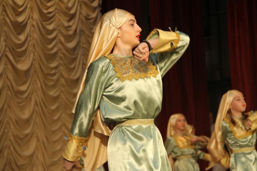 «Абжьыуаа» – «Абаза»: дружеский перепляс в Очамчыре