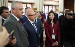 Бадра Гунба и Сергей Кириенко посетили выставку экономического форума и провели совещание по реконструкции КПП &laquo;Адлер&raquo;